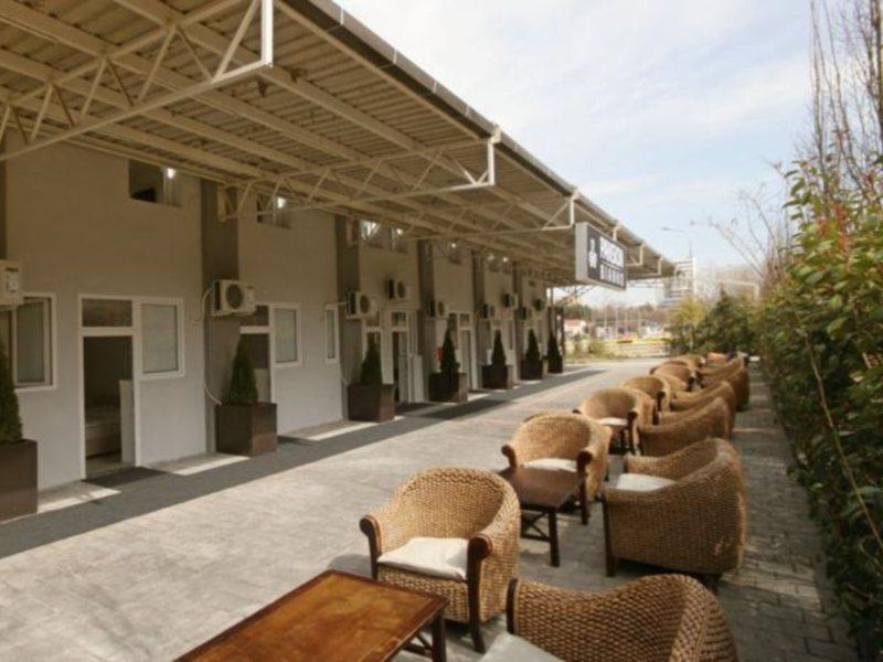 Pansion Bianko Hotel Skopje Buitenkant foto